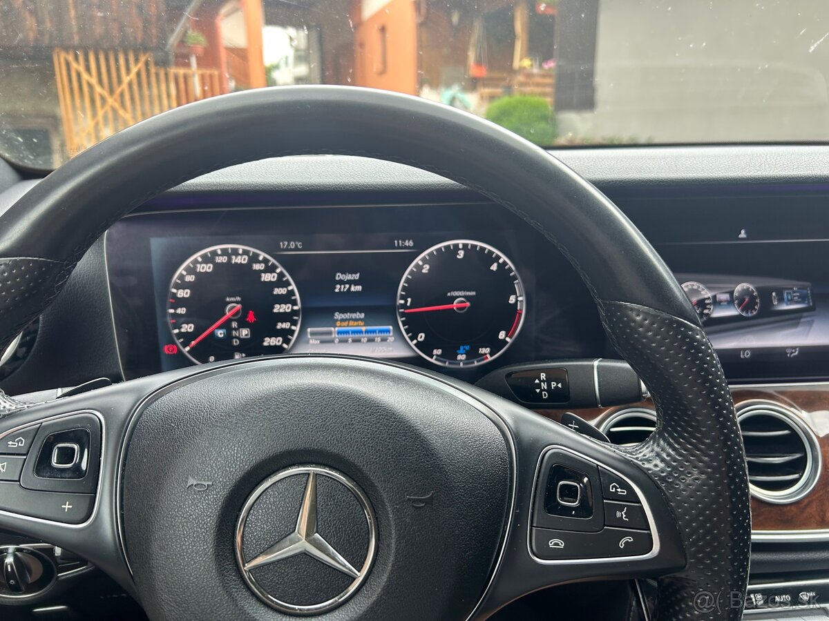 Mercedes benz - 7
