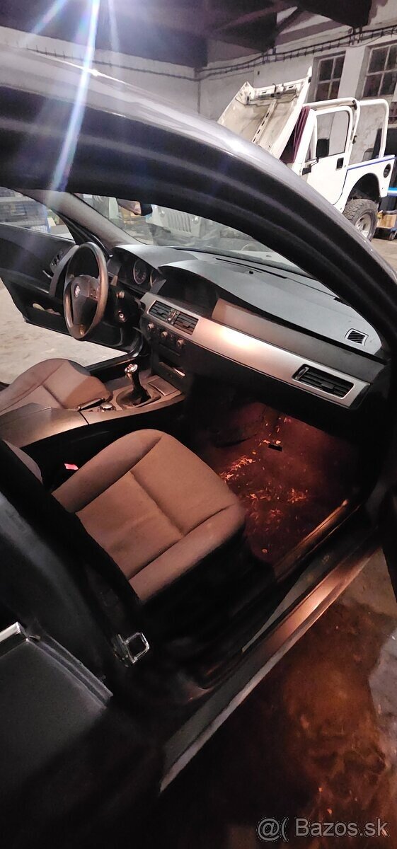 Rozpredám BMW 530d 2004 e61 - 7