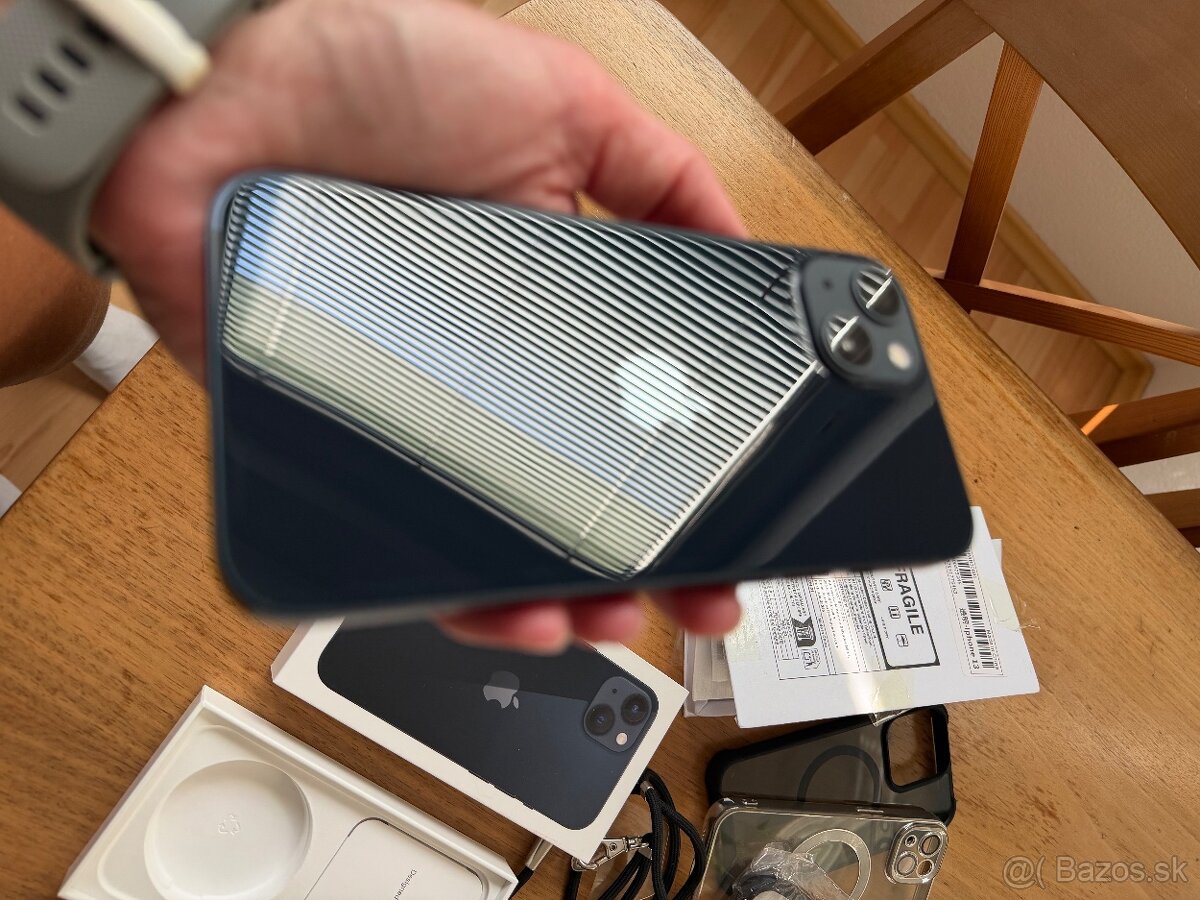 iPhone 13 - 7