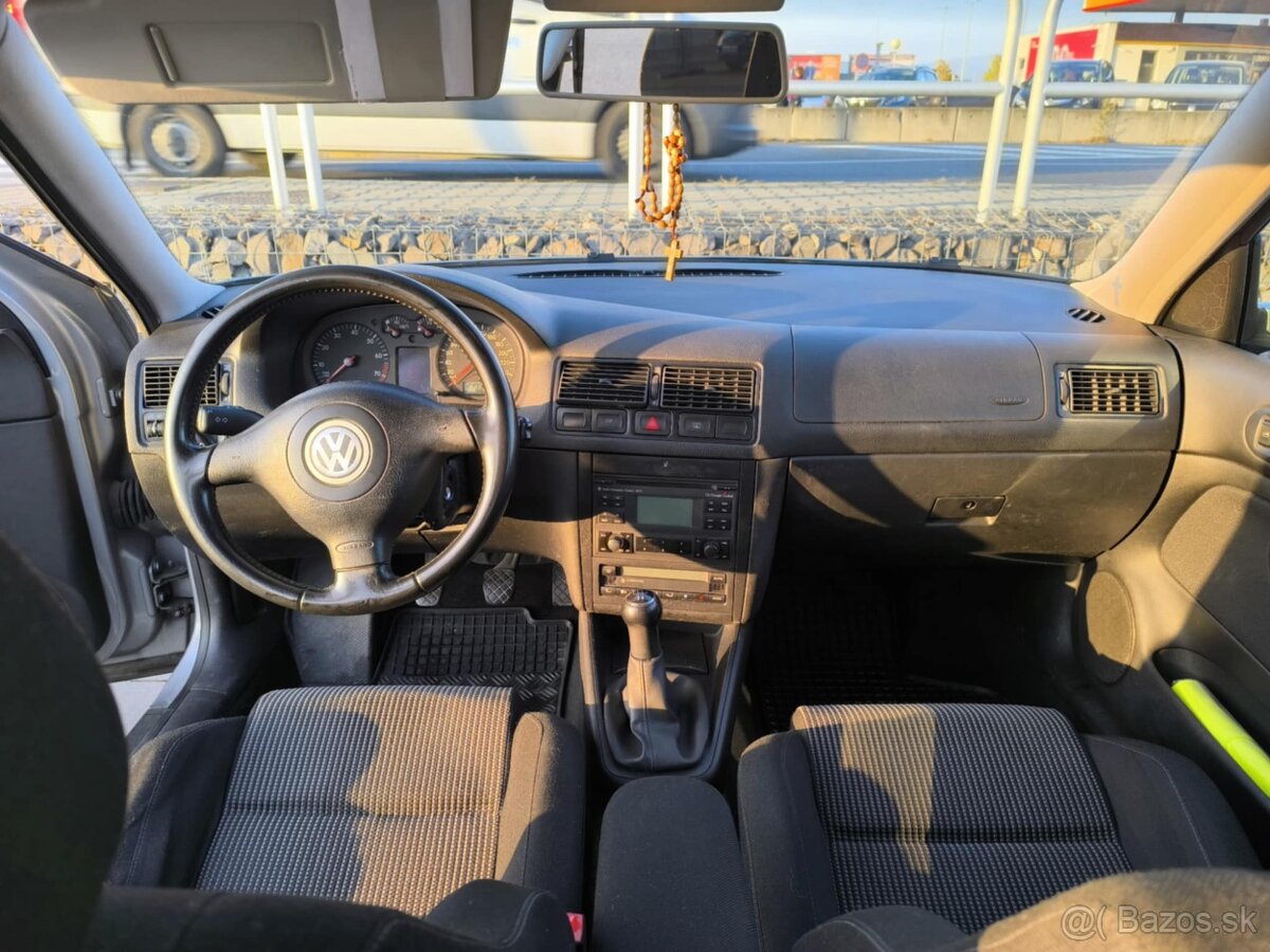 Volkswagen Golf 4 - 7