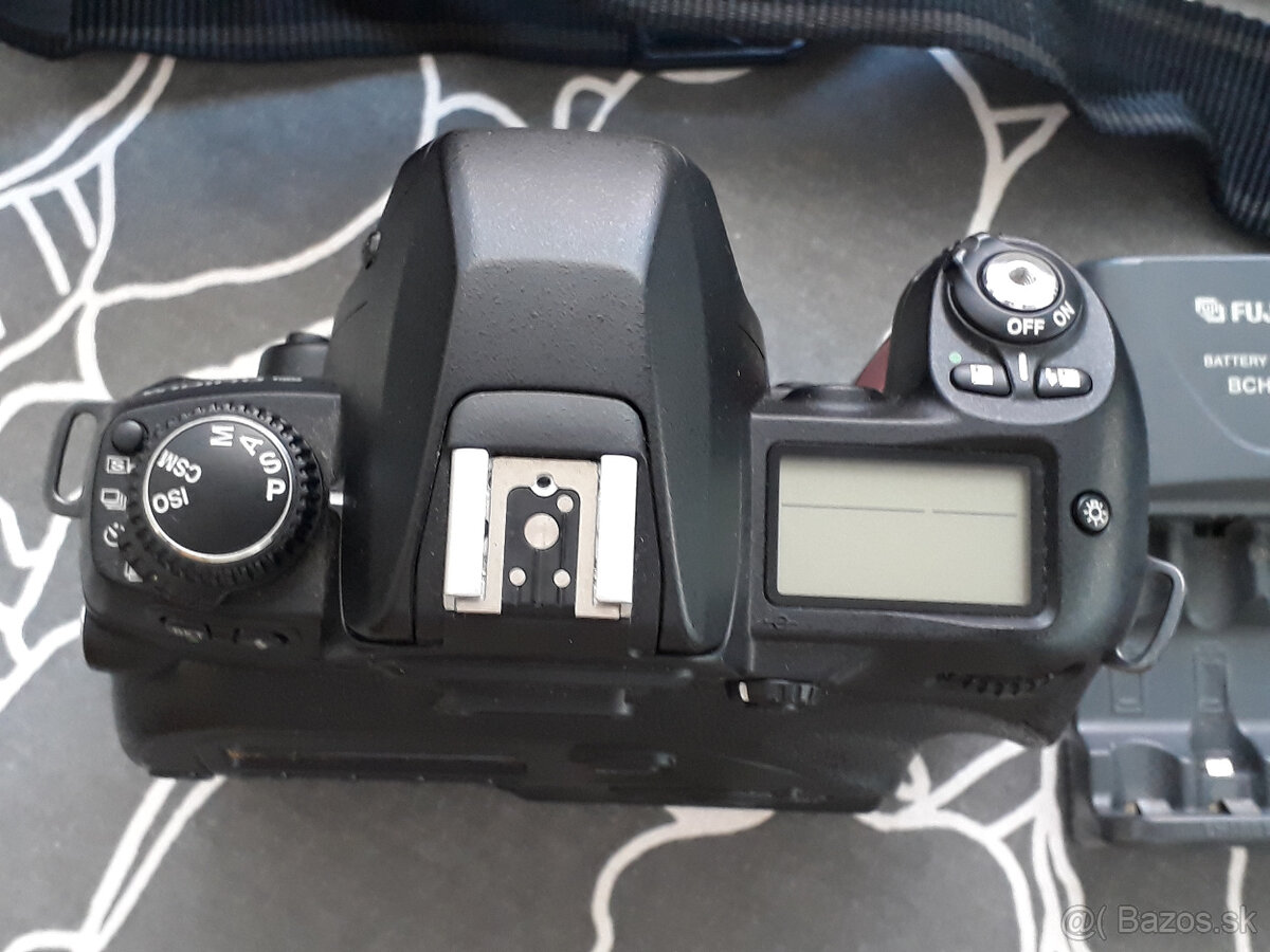 Fujifilm S2 Pro (telo) - 7