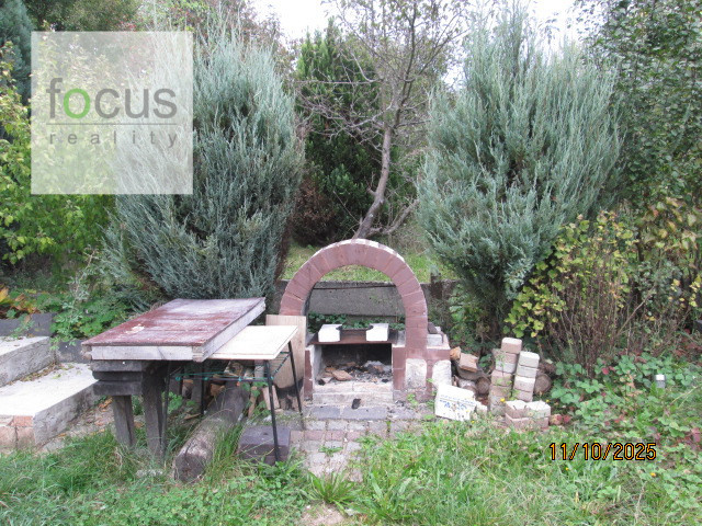 Záhradka s chatou pokročilá rekonštrukcia - Amfiteáter - 7