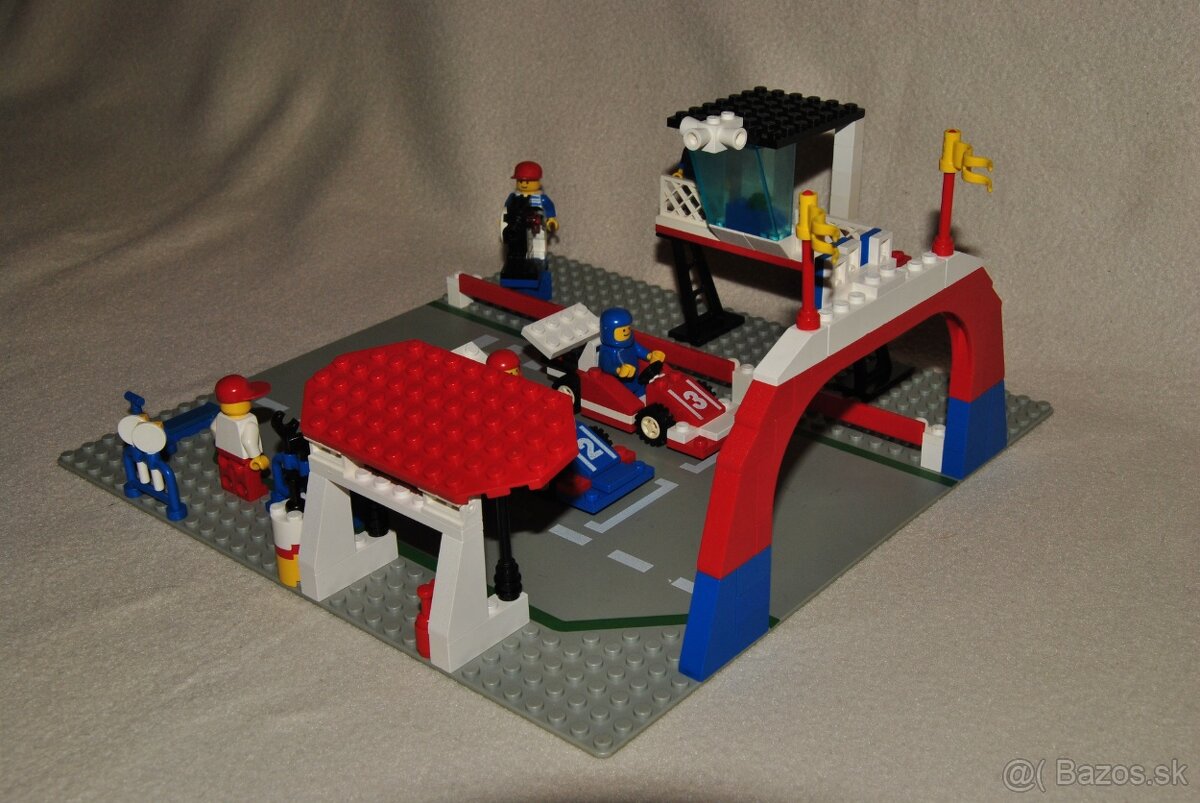 LEGO Classic Town 80-te roky - 7