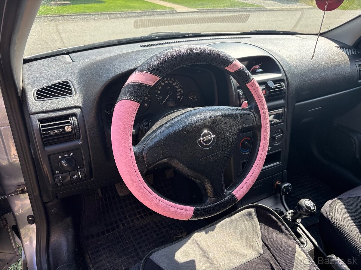 Opel Astra 2009 - 7