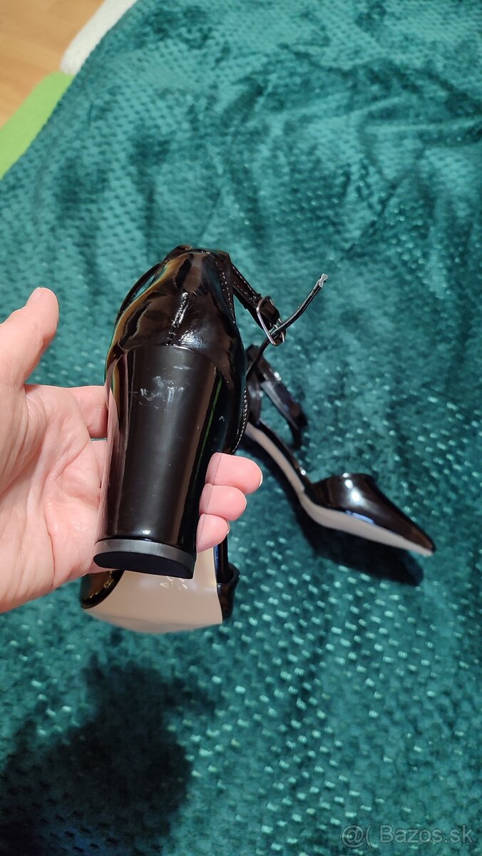 NOVÉ Čierne lakované lodičky - vysoké, veľ. 37 - 7