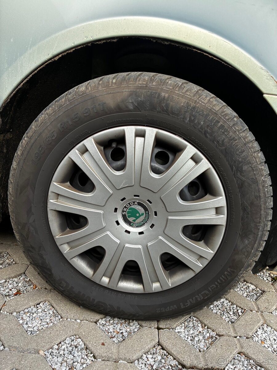 Predám tento set zimných pneu 195/65 r15 - 7