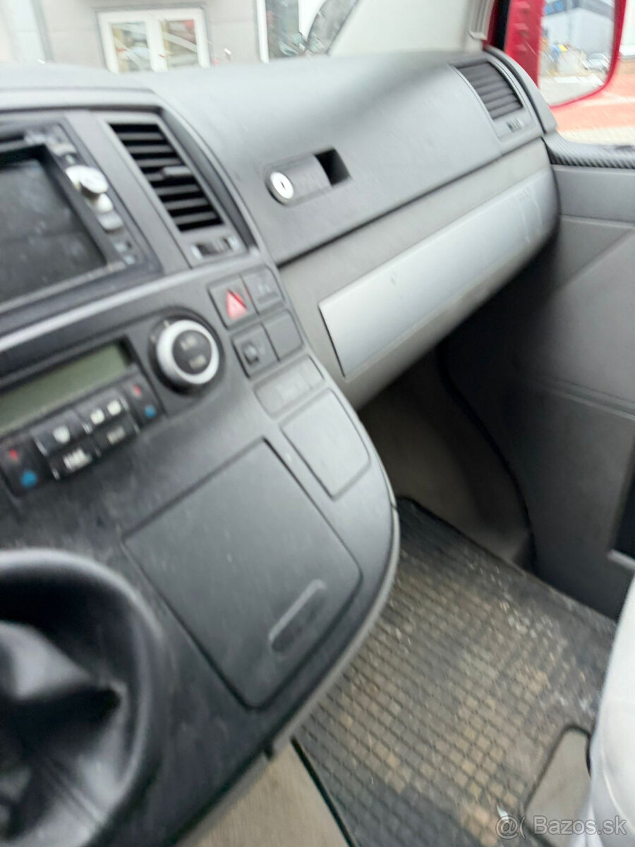 Volkswagen Multivan 2.5 TDI | 7 míst | Webasto | Bez koroze - 7