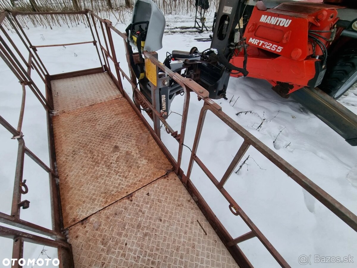 Manitou MRT3255+ PRIVILAGE Teleskopický manipulátor 32 metro - 7
