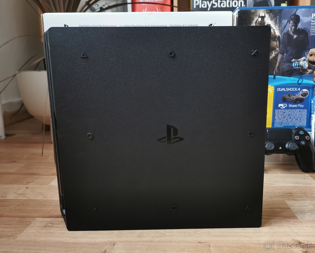 PS4 PRO 1TB - 7