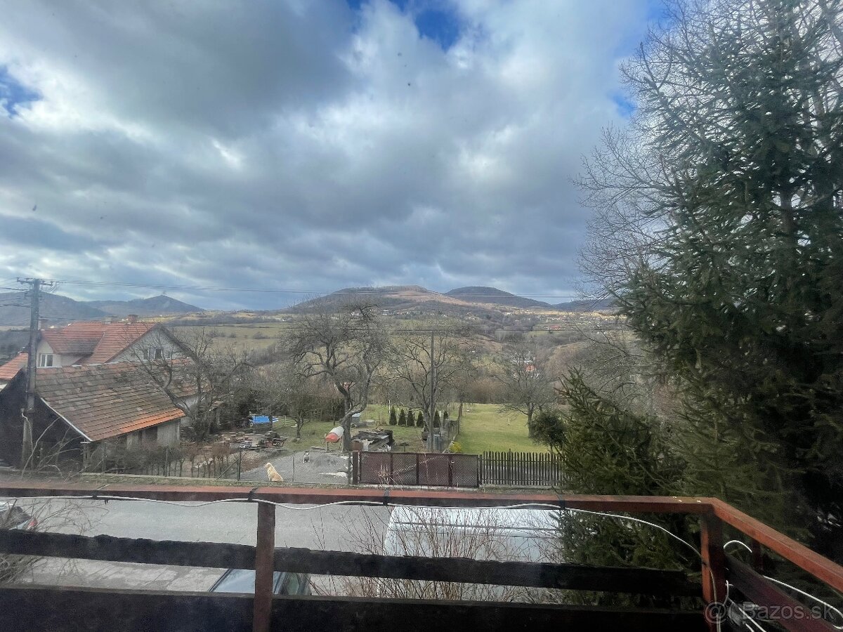 Miesto pre rodinný život 4-izbový dom s garážou v Novej Bani - 7