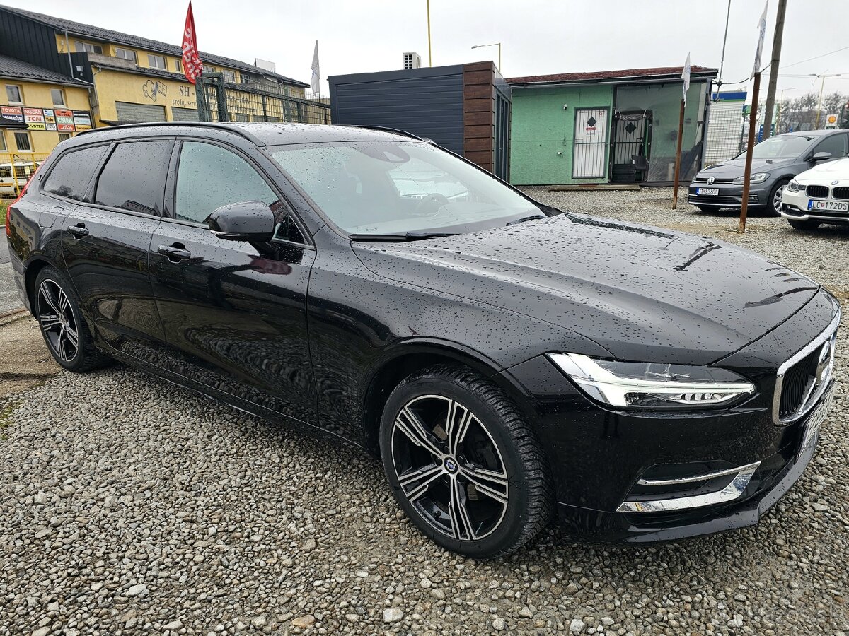Volvo V90 D3 2.0L Momentum A/T - 7