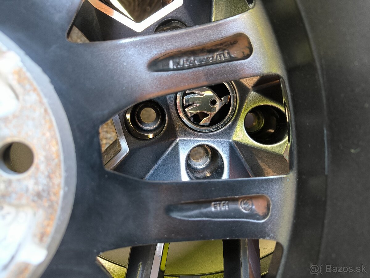 Škoda Gemini Octavia RS 225/40 R18 - 7