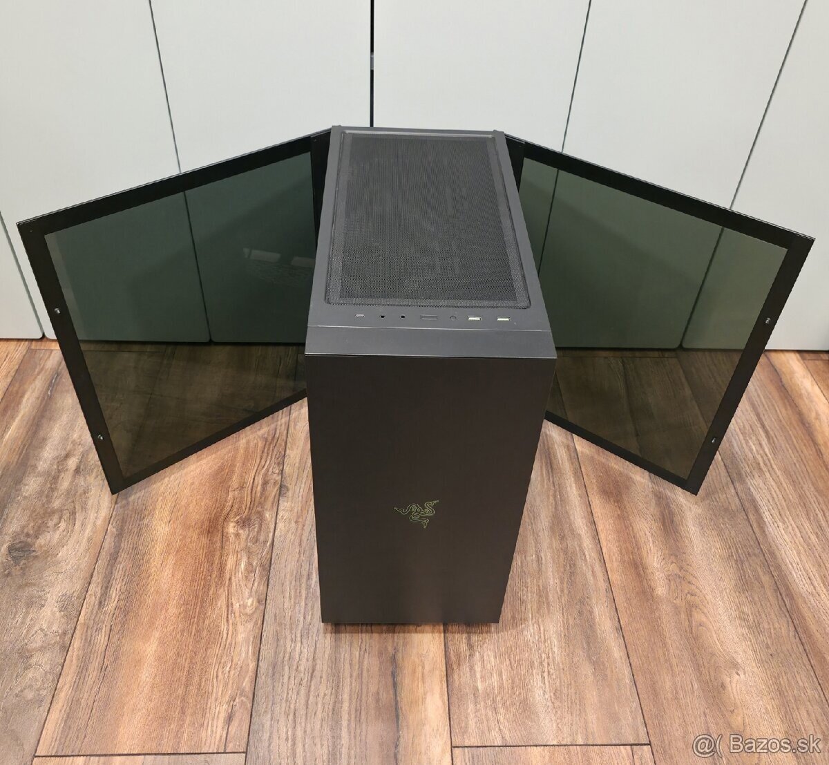 Razer Tomahawk ATX - 7