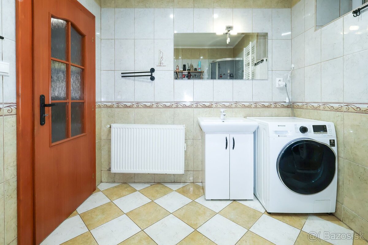 Na predaj 5-izbový rodinný dom v meste Šahy - 7
