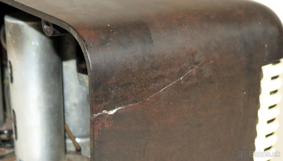 Elektrónkové bakelitové rádio Tesla Talisman 306U - 7