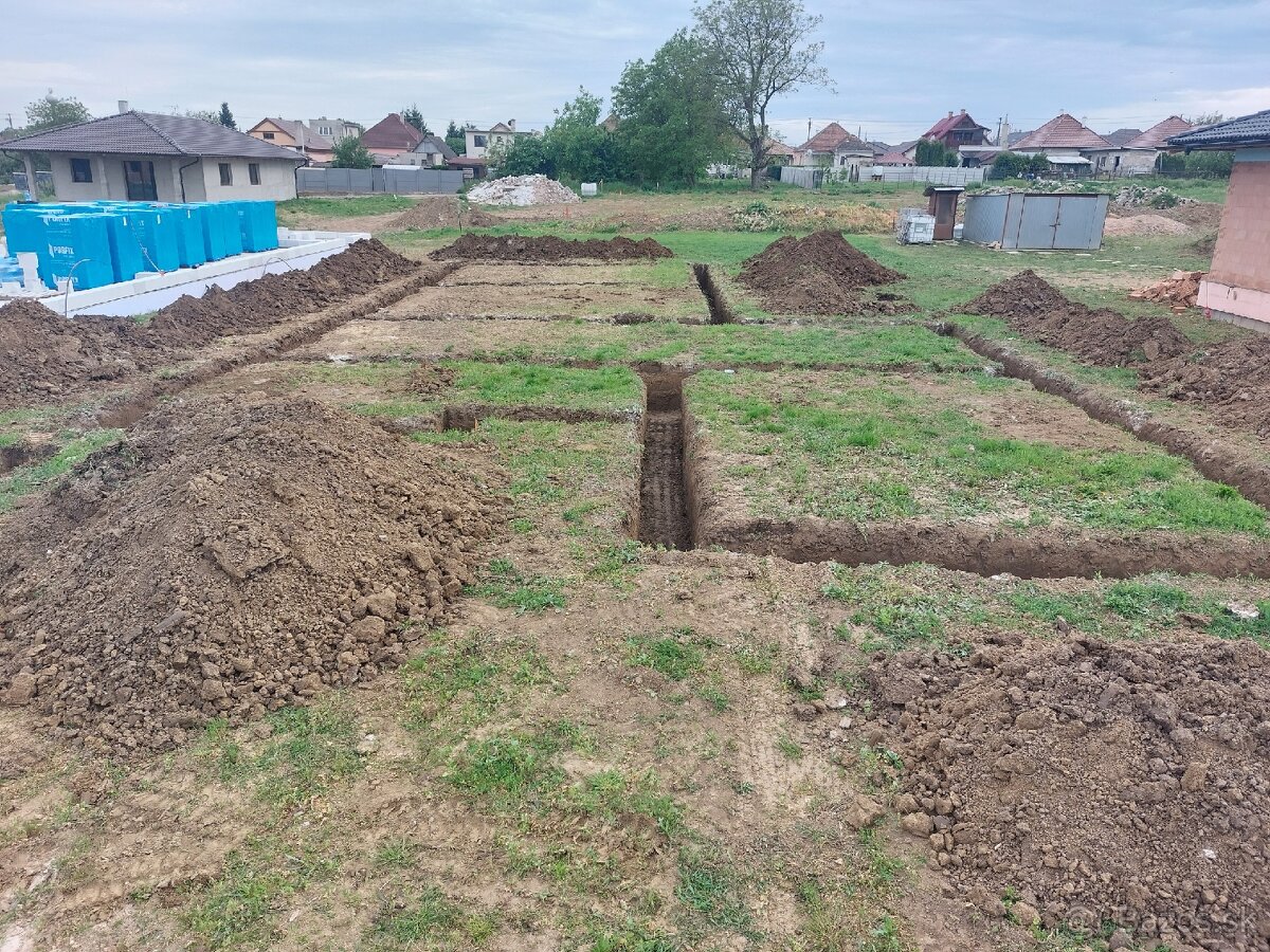 Vykopove a zemne práce minibagrom - 7