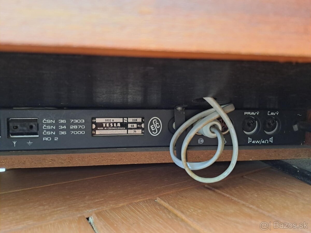 Predam radiogramafon TESLA Synkopa 1032. - 7