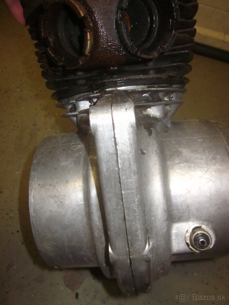 Jawa 250 panelka typ 559 motor - 7