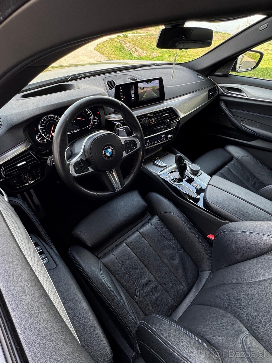 BMW 540i xDrive M Sport - G30 - 7