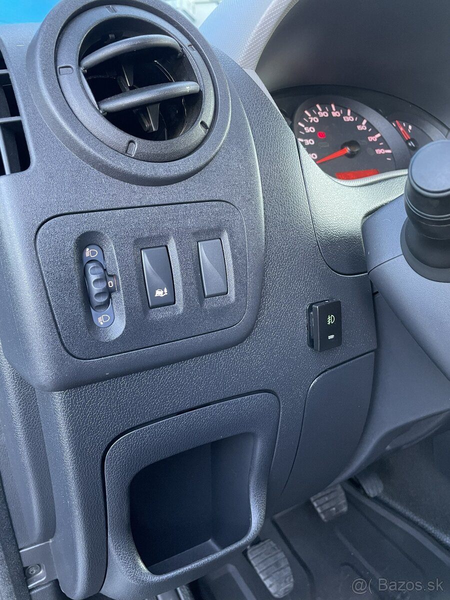 Renault Master 2,3D nájazd iba 40.000km - 7