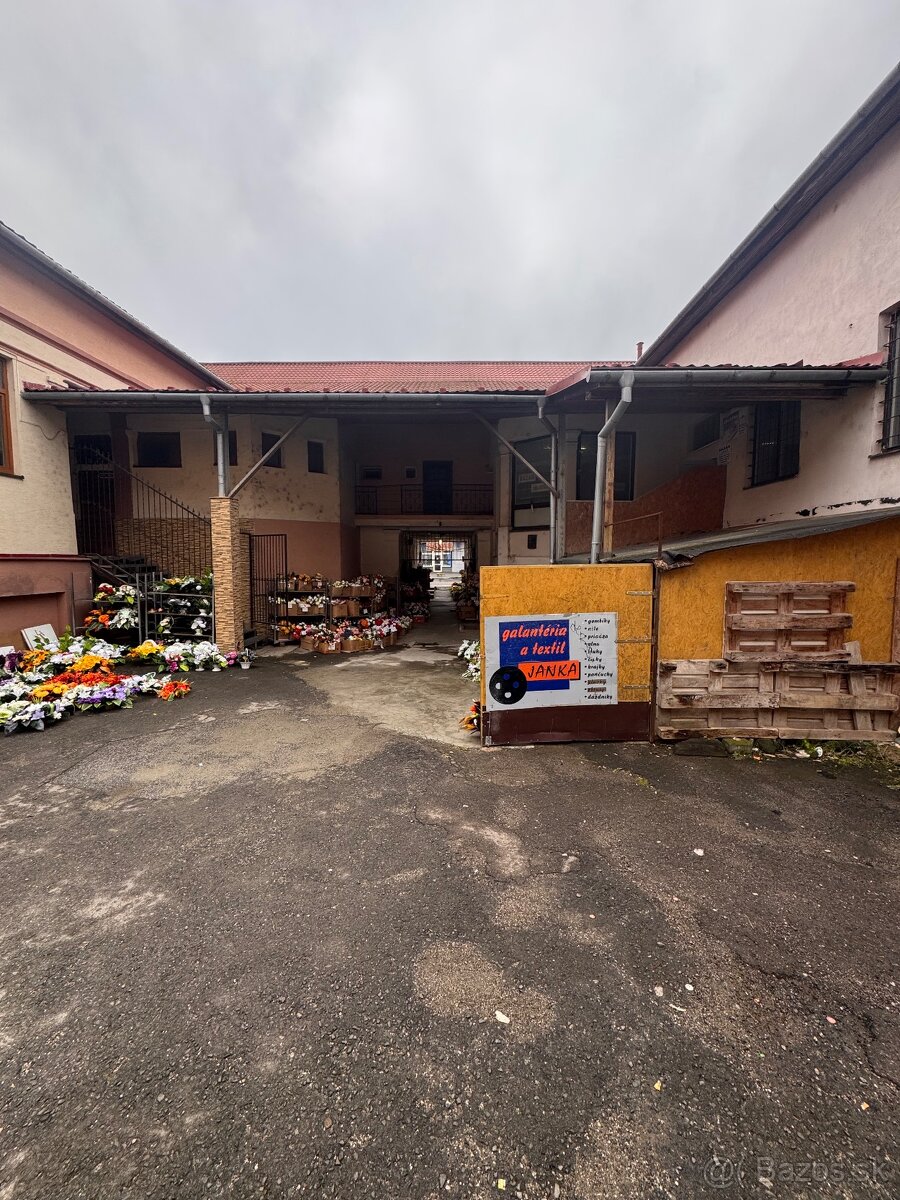 Budova Centrum Vranov n/T Družstevník - 7