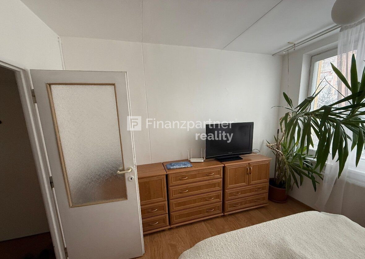 Na predaj 3-izbový byt v Starom Meste - 7