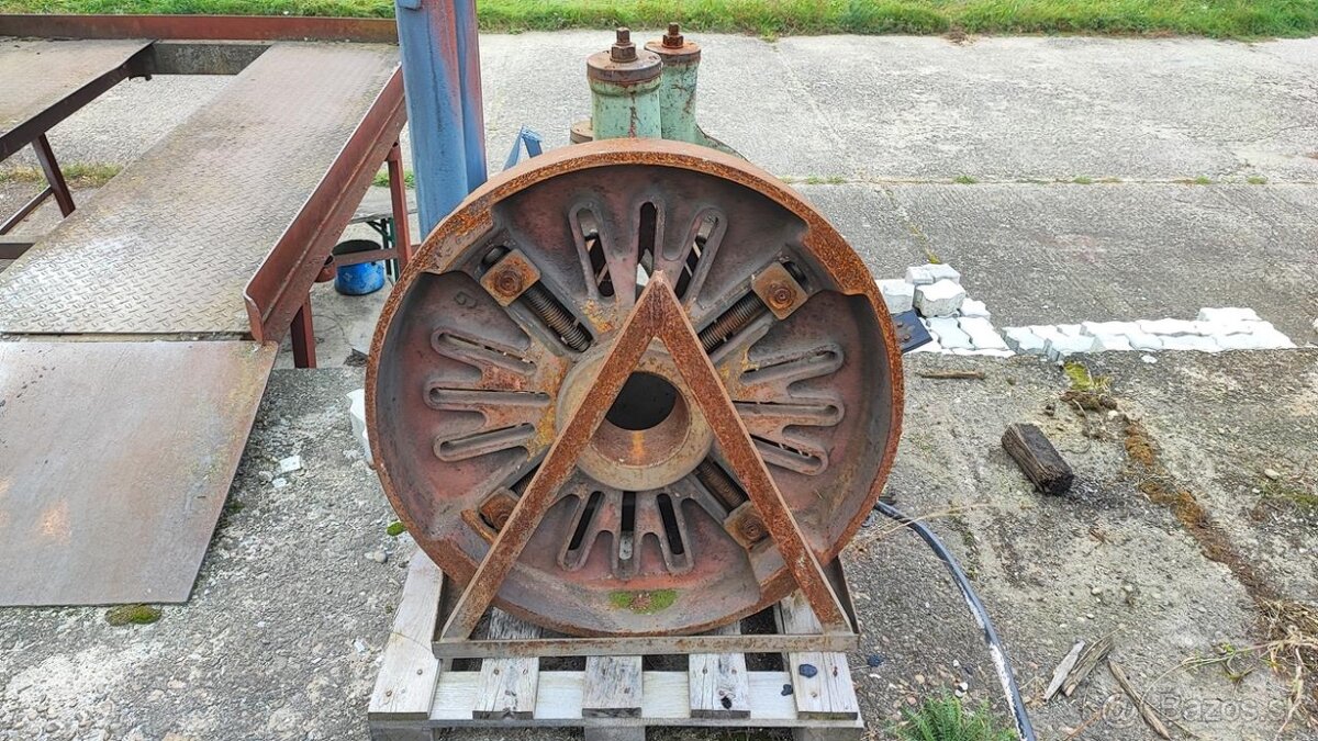 Hrotový soustruh TOS SU 80 A/3500 - 7