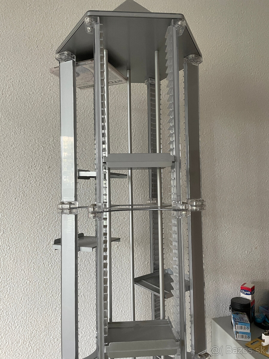 Predám otočný stojan na 225 CD - 7