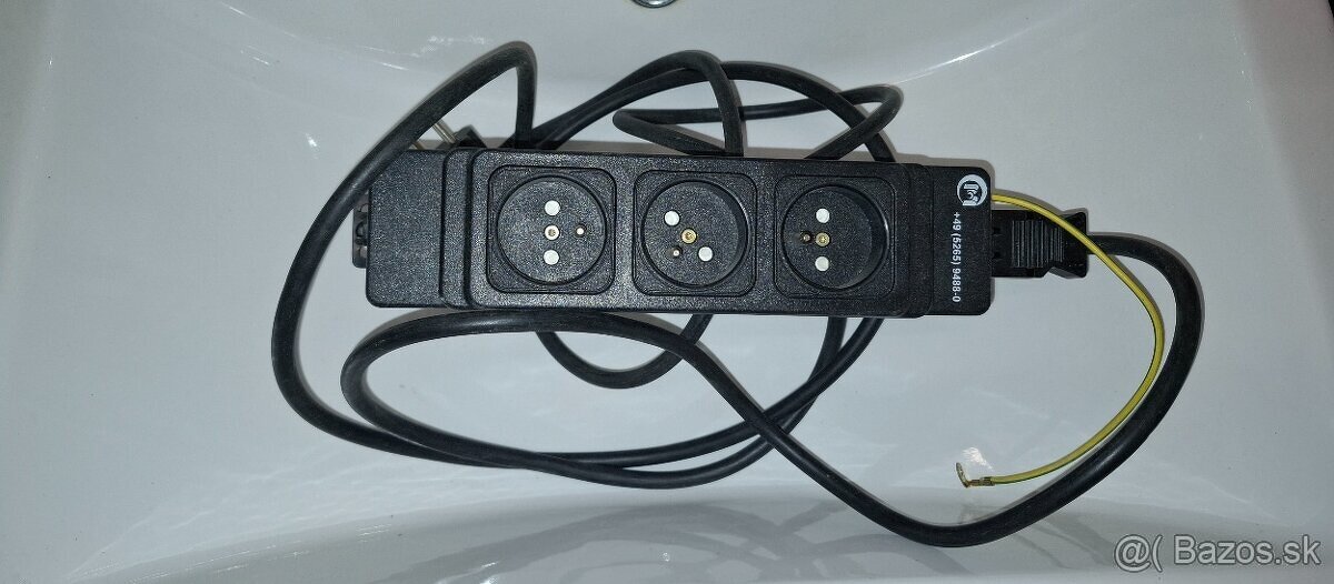 Svietidla (3ks) a žiarovky (12ks) - 7