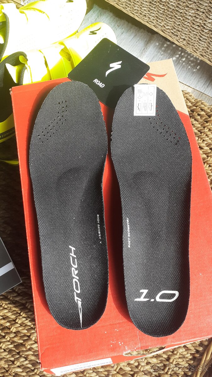 Specialized - tretry veľ. 8. - 7