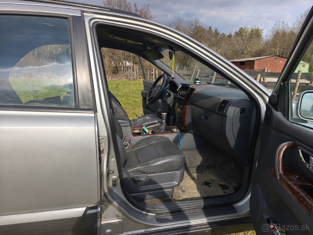 Predám Kia Sorento rok 2003 - 7