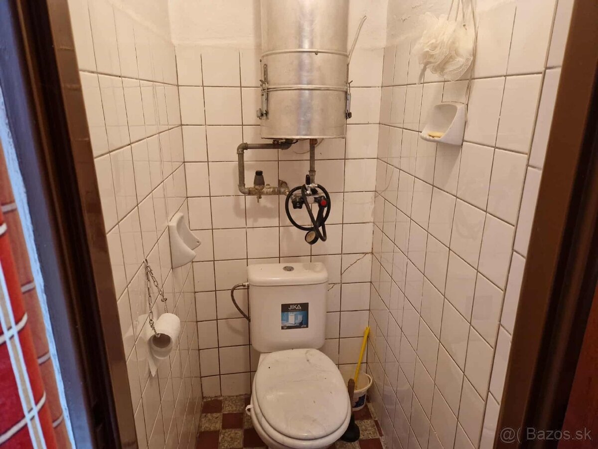 Na predaj rodinný dom / chalupa v malebnej obci Temeš - 7