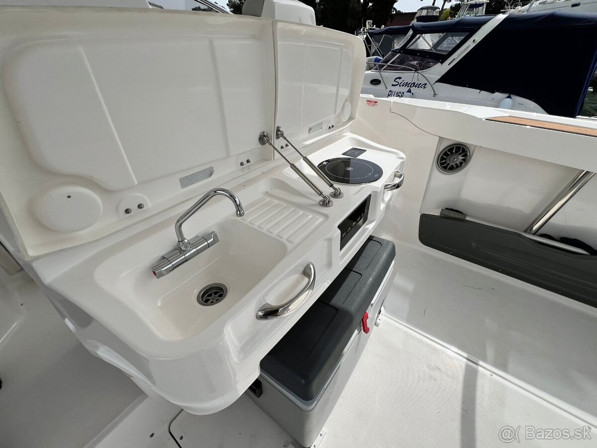 Karnic SL800 loď - 7