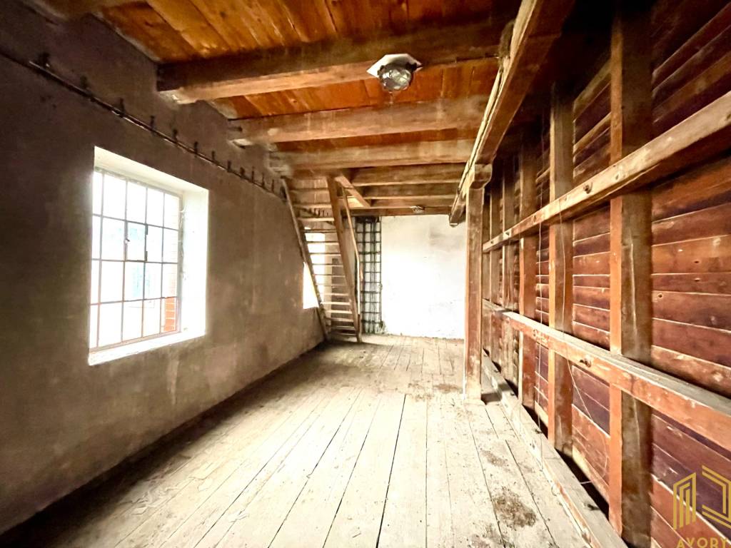 NA PREDAJ 4 - PODLAŽNÁ BUDOVA, POZEMOK 1515m2, GBELY - 7