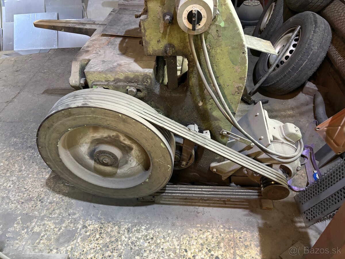 Tabuľové nožnice 4mm - 7