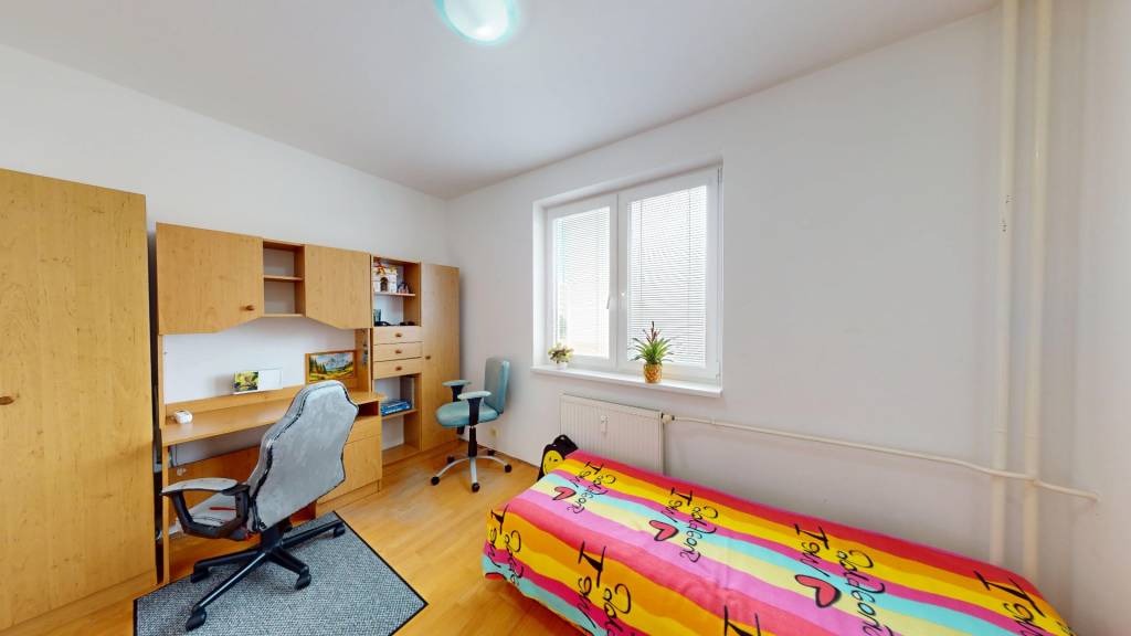 Nadštandardný veľký tehlový 4-izbový byt v Dubnici nad Váhom - 7