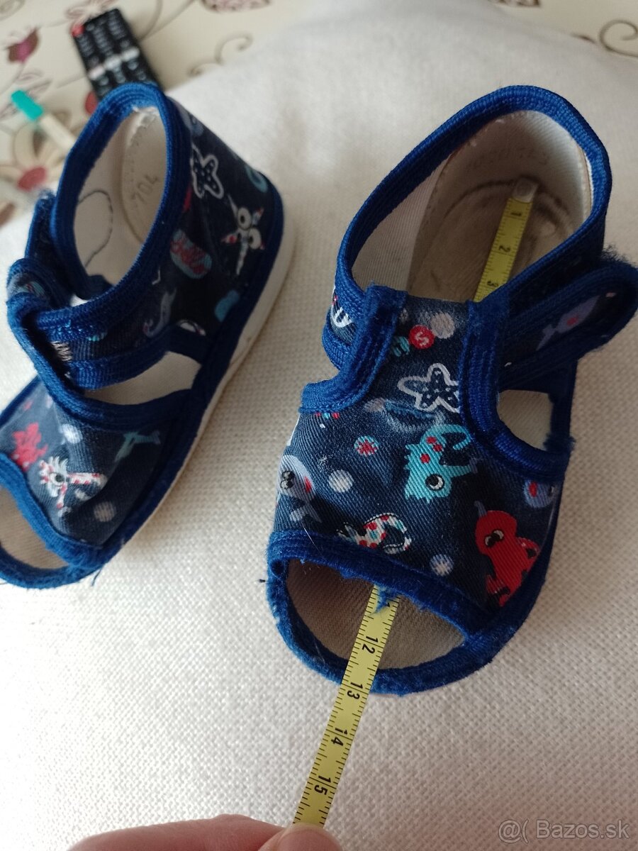 Prebaľovací stôl pre bábätká +hračky a obleč.zadarmo - 7