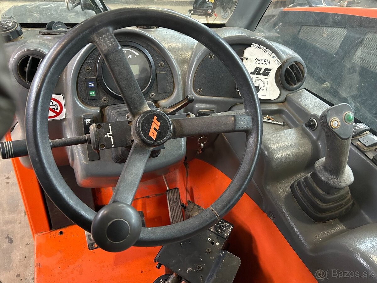 Teleskopický manipulátor JLG 2505H, r.v. 2016 - 7