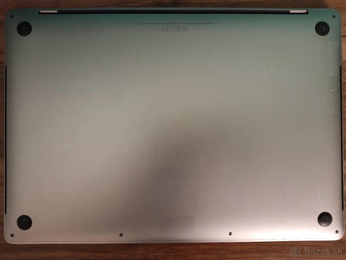 MacBook Pro 15 2016 | i7 • 16GB • 1TB SSD - 7