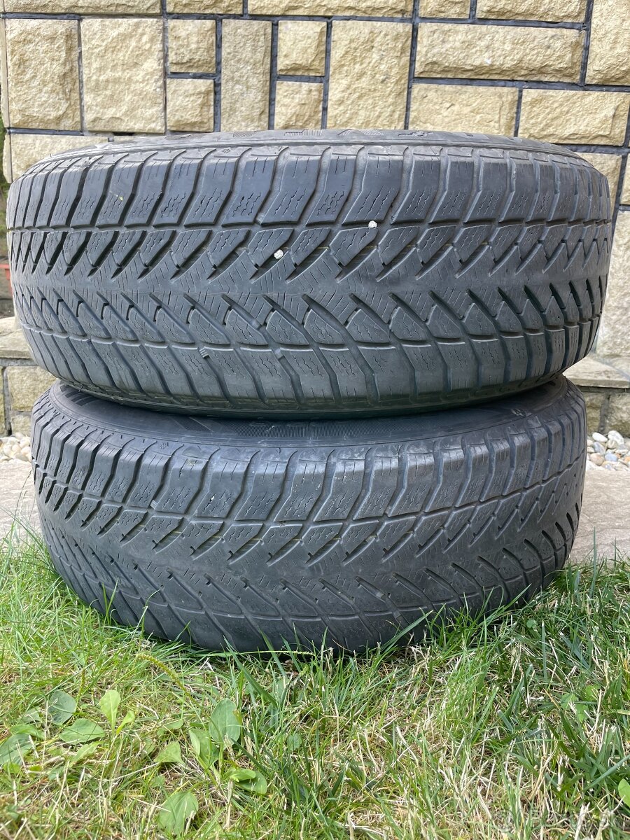235/60 r18 Goodyear - 7