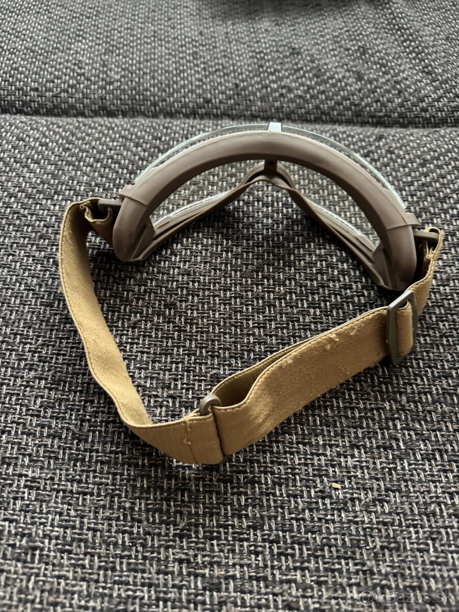 Airsoft výbava – maska, okuliare, hydrovak, odhadzovák - 7