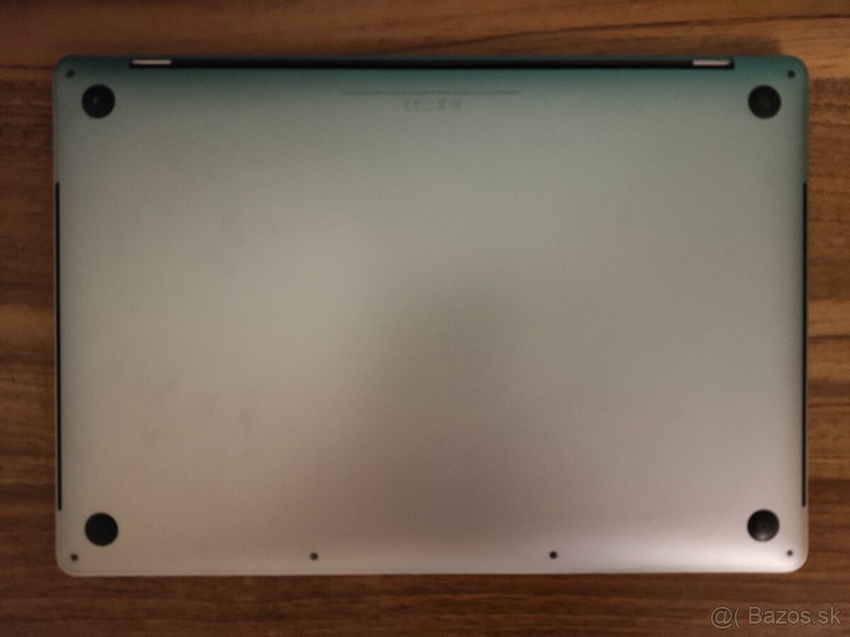 Apple MacBook Pro 15 A1707 – i7 / 16GB / 512GB - 7