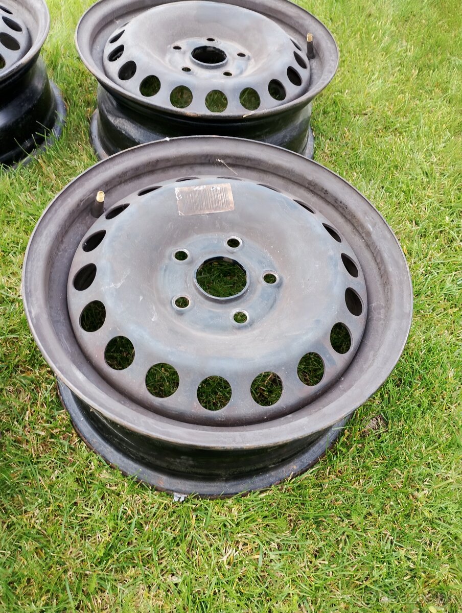 Predám disky 6jx15 - 7