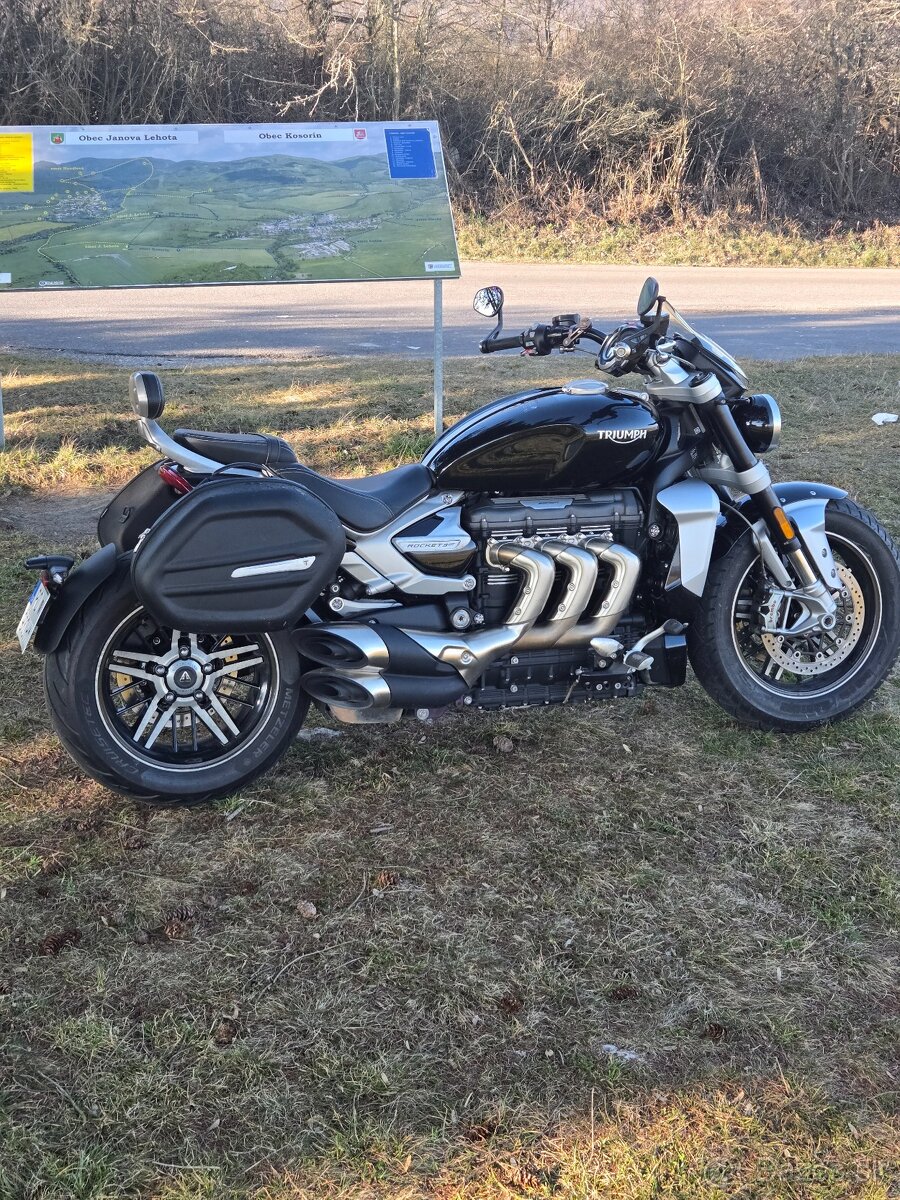 TRIUMPH-ROCKET 3 GT - 7