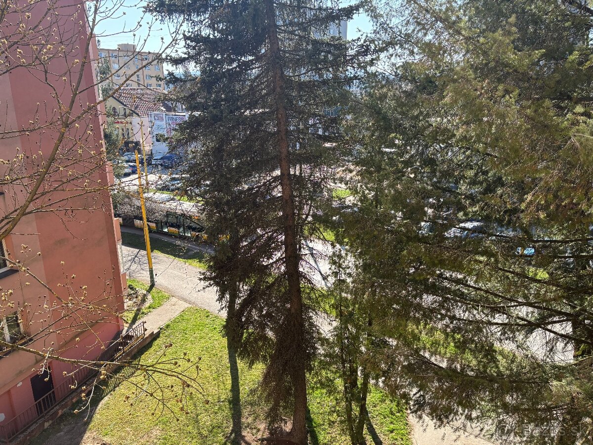2-izbový byt na Hlinách po rekonštrukcii - 7