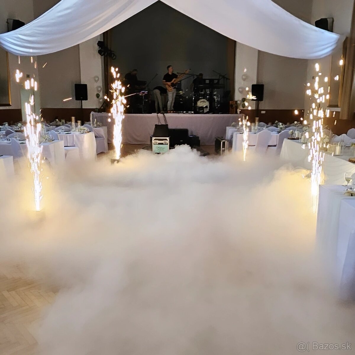 Plazivý dym a studene iskry, tanec v oblakoch - 7