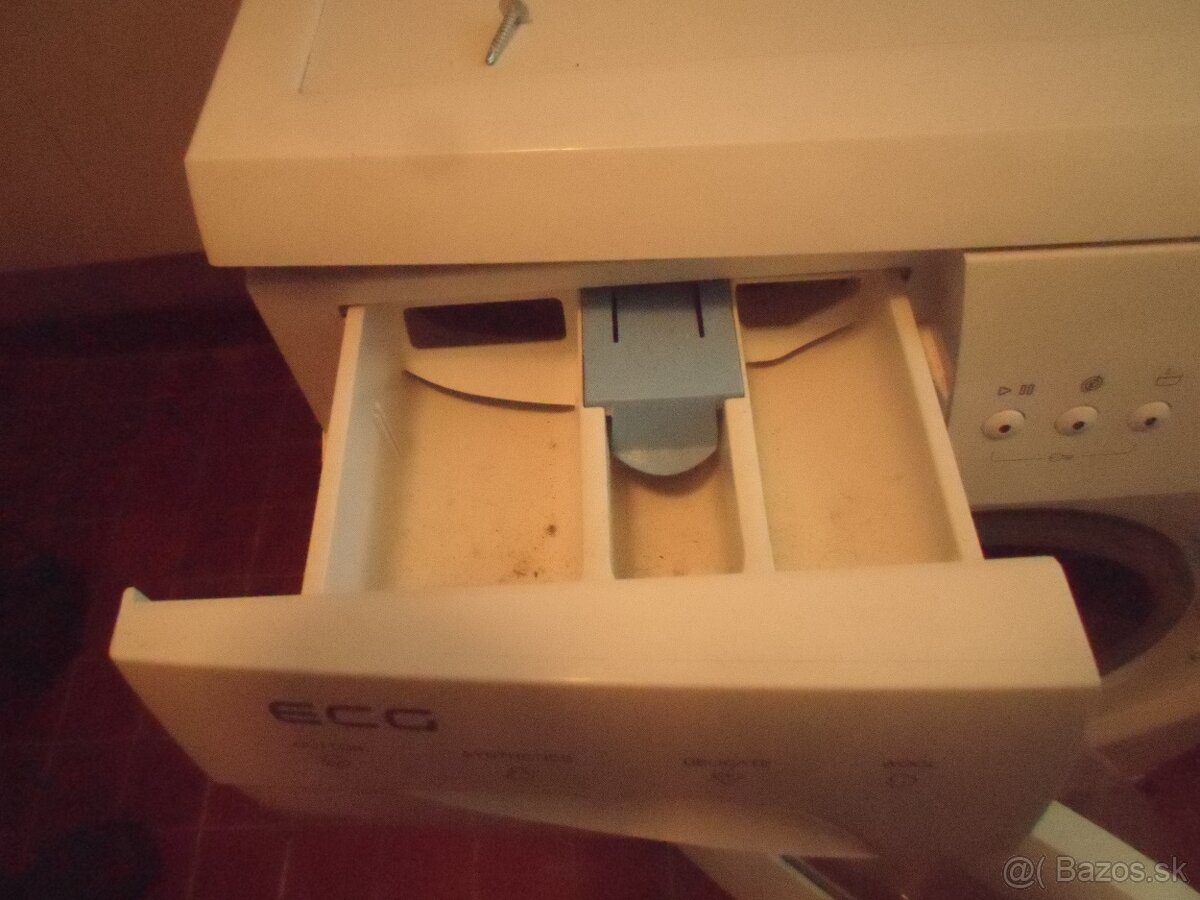 Kvalitná automaticka pračka zn: ECG - 7