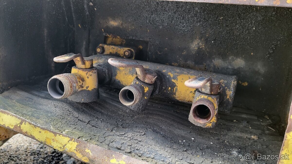 Predam plnefunkcny vzduchovy kompresor pkd 6 - 7