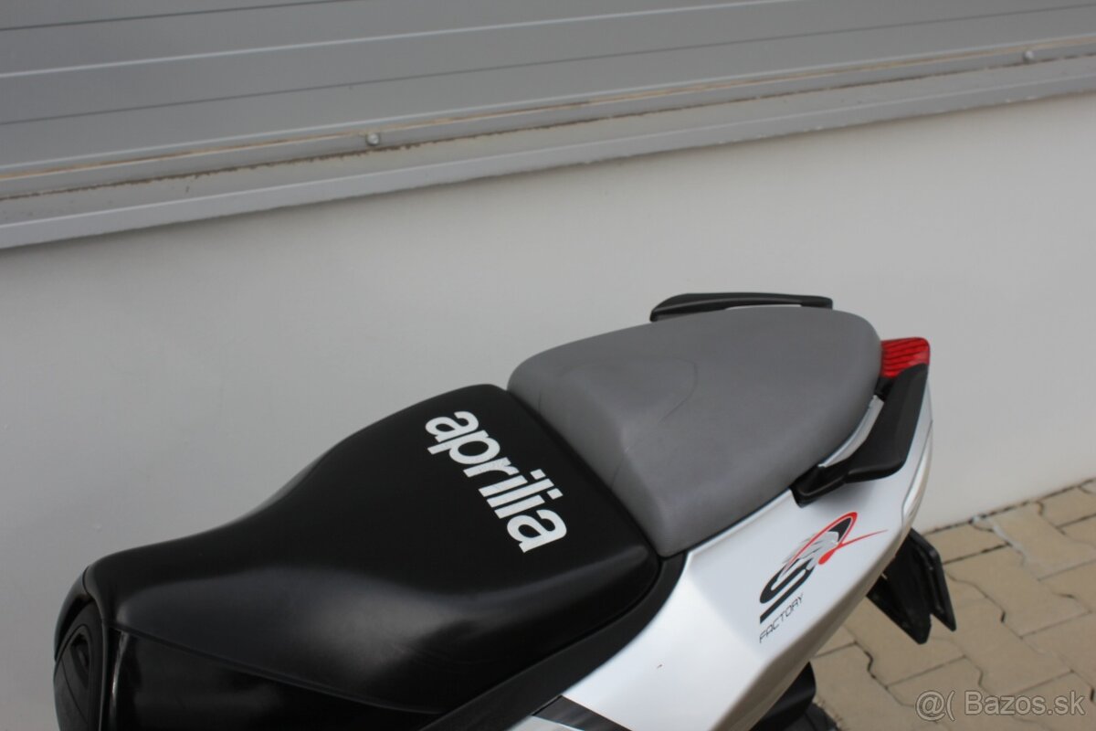 skúter aprilia SR50 2008 AM od 15 rokov ZIMNÁ CENA - 7