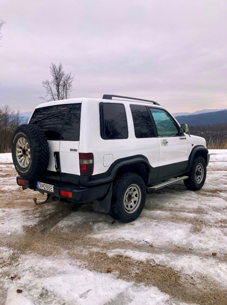 Predám Isuzu Trooper 3.0 DTi - 7